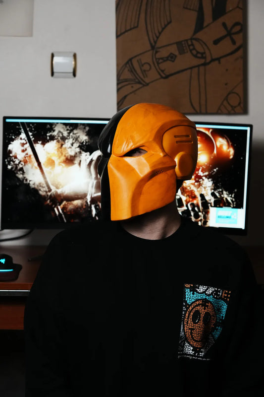 Deathstroke kask Slade Wilson DC