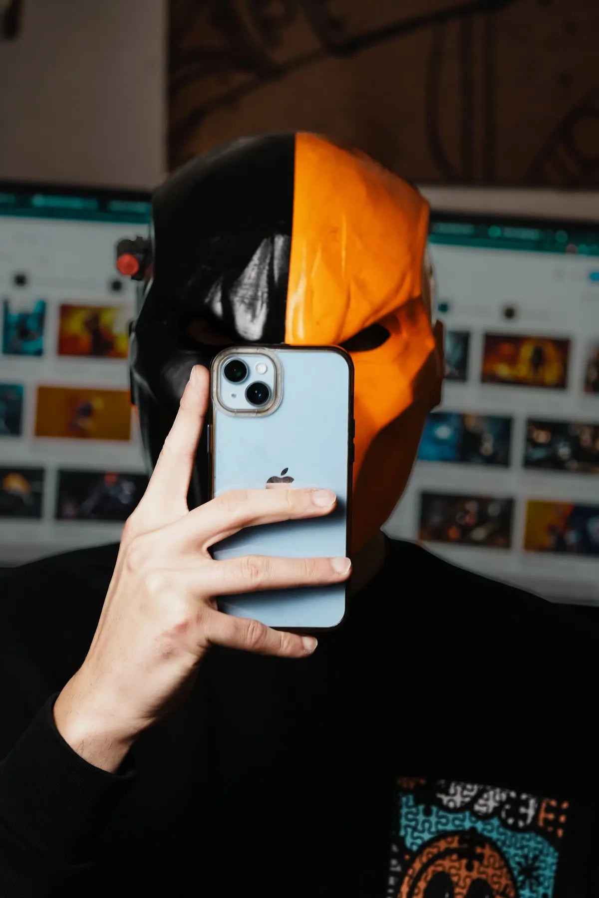 Deathstroke kask Slade Wilson DC