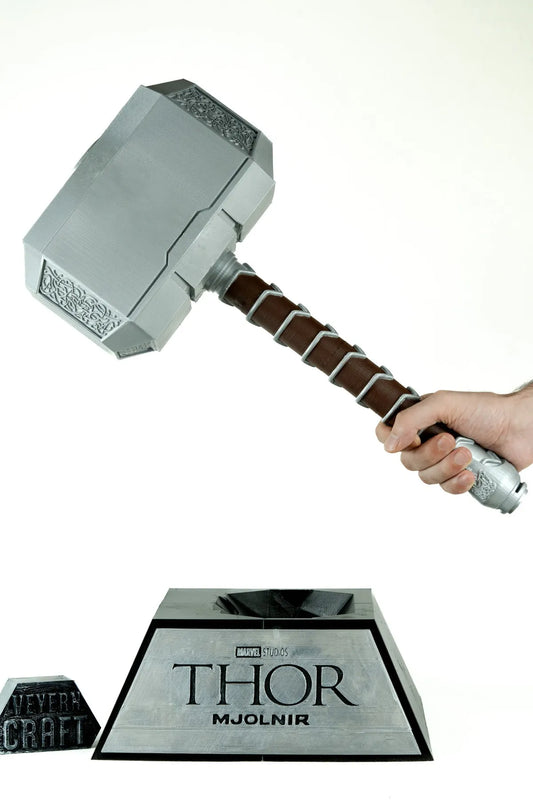 Thor'un Çekici Mjolnir Ve Stand